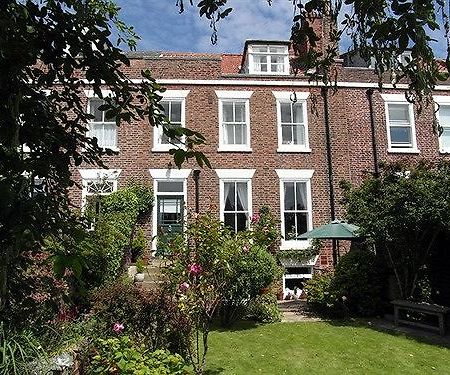Bed and Breakfast Saint Hilda'S House Whitby Zewnętrze zdjęcie