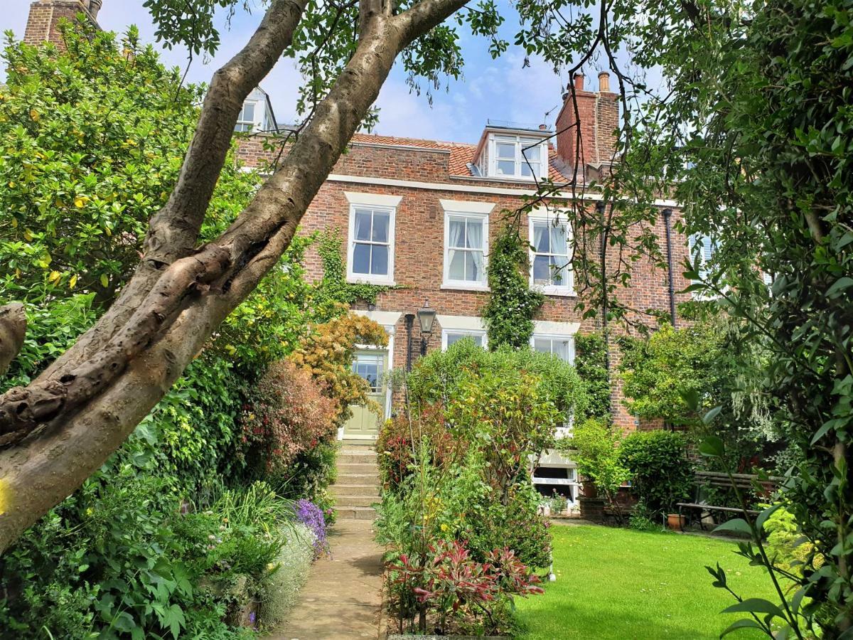 Bed and Breakfast Saint Hilda'S House Whitby Zewnętrze zdjęcie